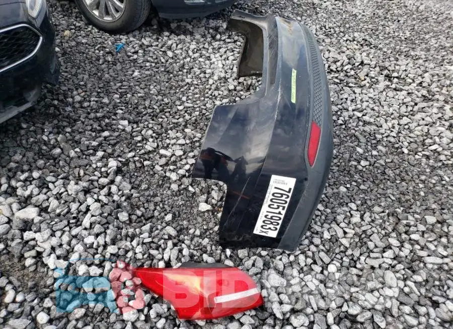 1FADP3E20JL201069 Photo# 12