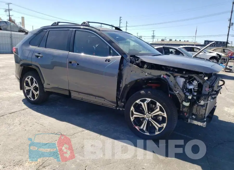 JTMFB3FV4MD069670 Photo# 4