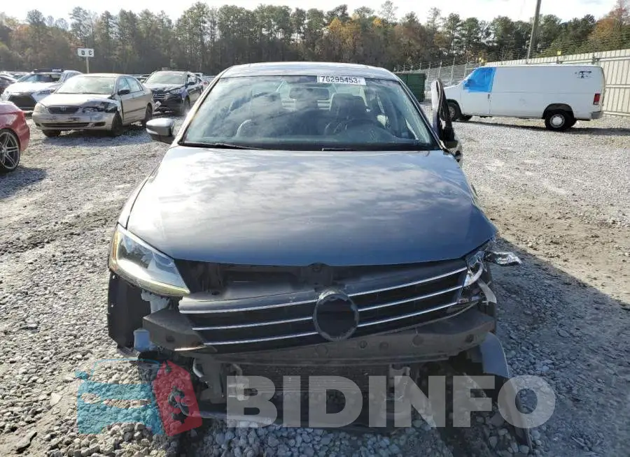 3VWDB7AJ4HM394426 Photo# 5
