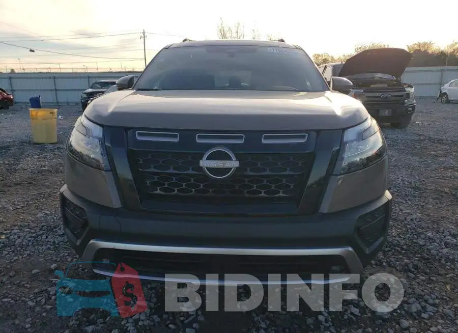 5N1DR3BD1PC209986 Photo# 5
