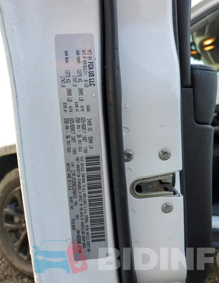 1C4PJMCB9KD246010 Photo# 12