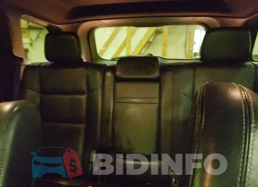 1C4RJFBGXHC882774 Photo# 10