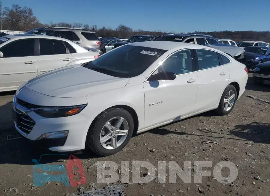1G1ZB5ST5LF028201 Photo# 1