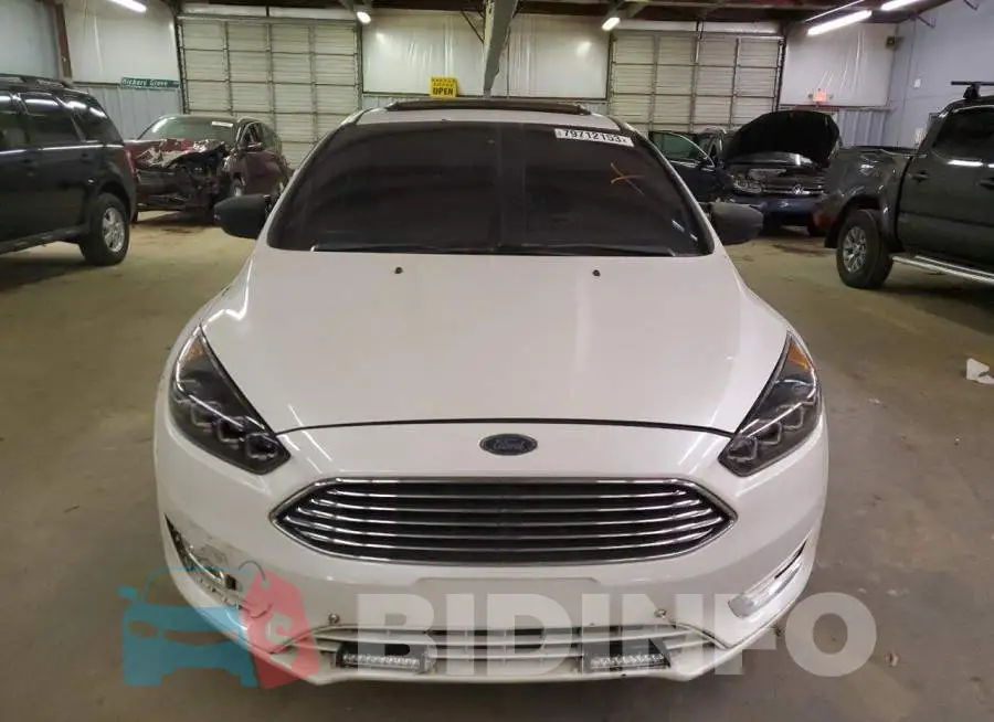 1FADP3N24GL350125 Photo# 5