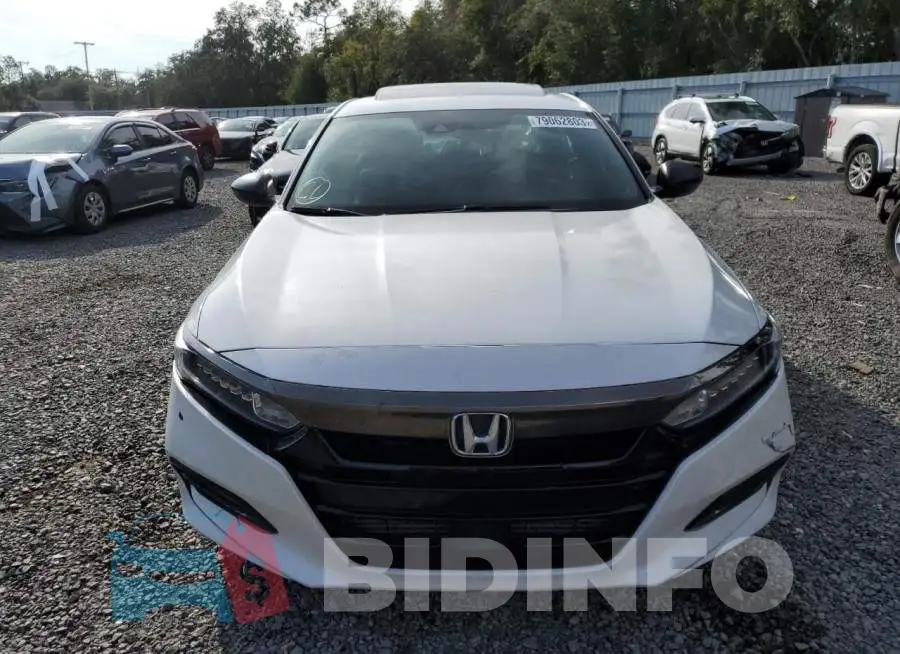 1HGCV2F30KA015897 Photo# 5