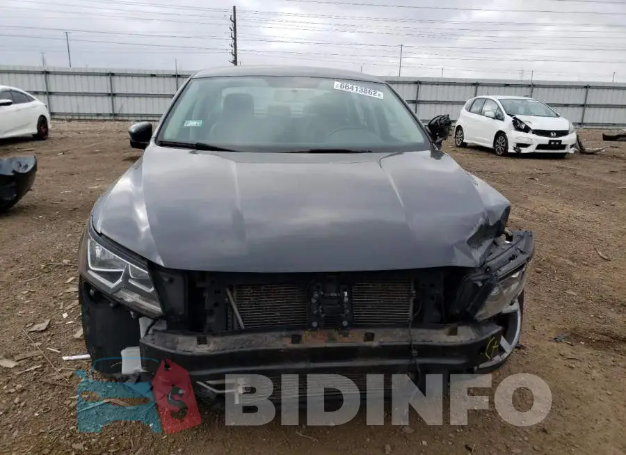 1VWDT7A3XHC033850 Photo# 5