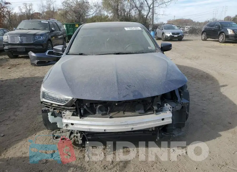 19UUB1F33KA008708 Photo# 5
