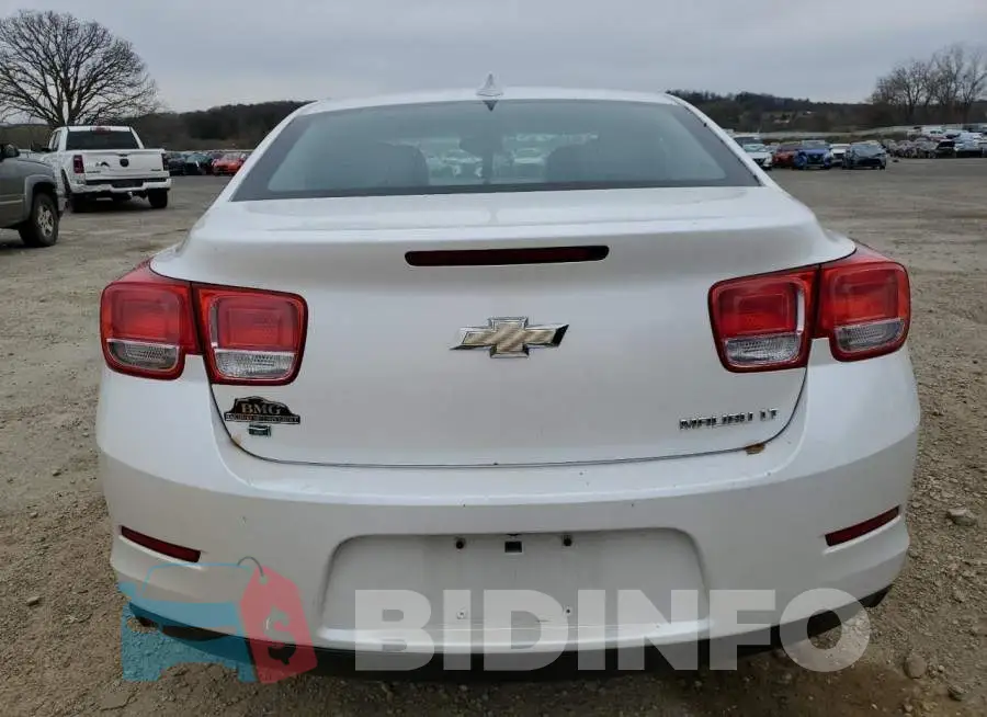 1G11D5SL6FF270832 Photo# 6
