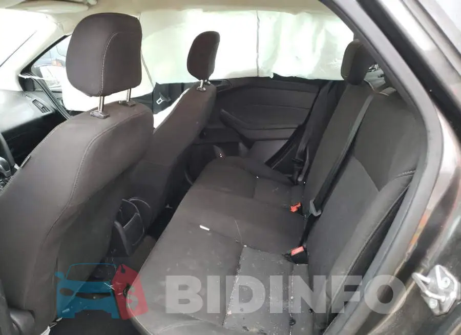 1FADP3E24FL268085 Photo# 10
