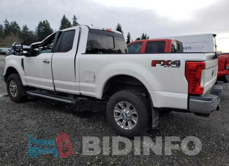 1FT7X2B60HEC98541 Photo# 2