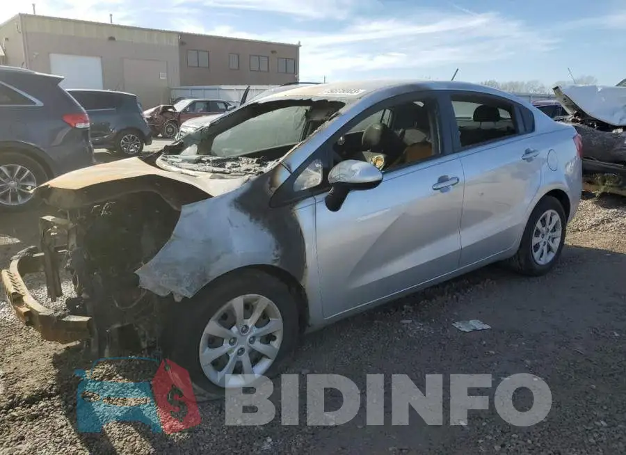 KNADM4A37F6527378 Photo# 1