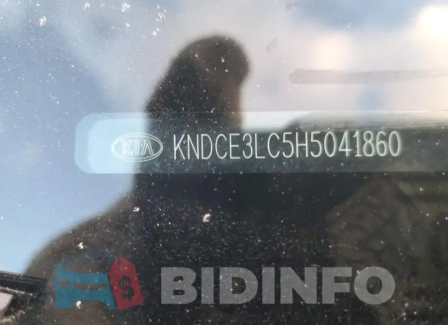 KNDCE3LC5H5041860 Photo# 12
