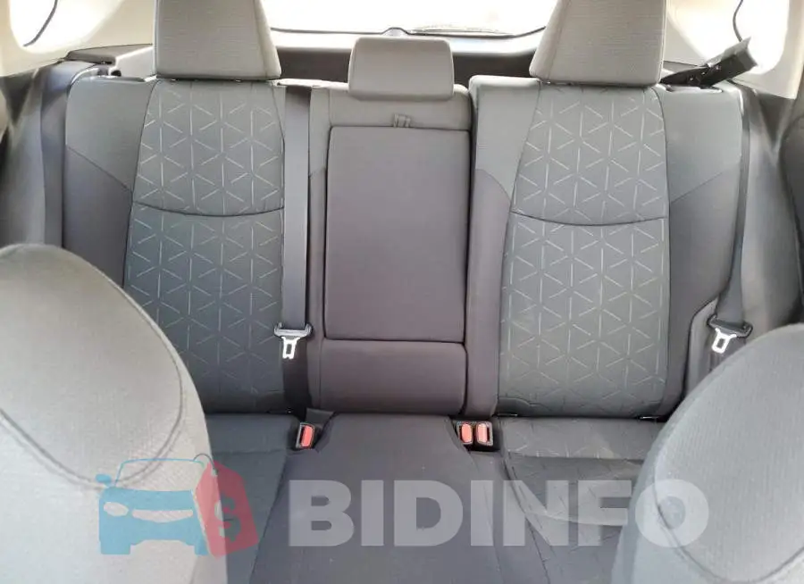 2T3W1RFV7PW253319 Photo# 10