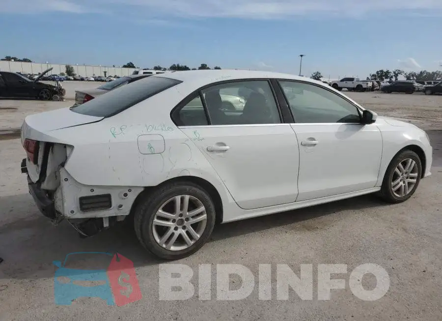 3VW2B7AJ0HM344405 Photo# 3