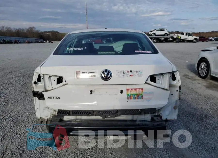 3VW2K7AJ8FM311911 Photo# 6