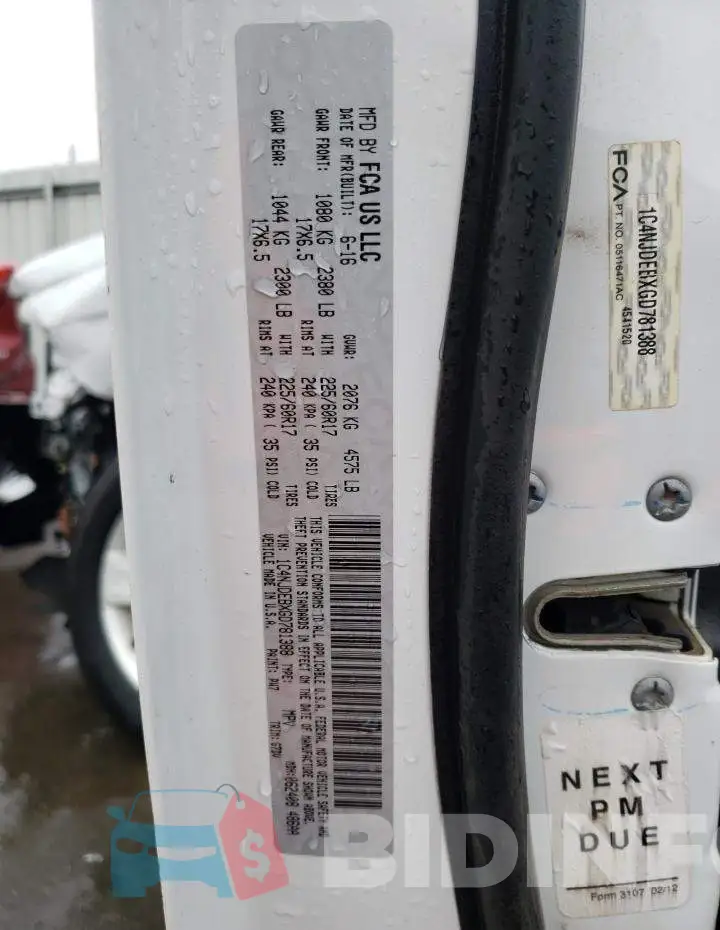 1C4NJDEBXGD781388 Photo# 13