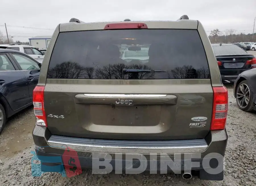 1C4NJRFB8GD500636 Photo# 6