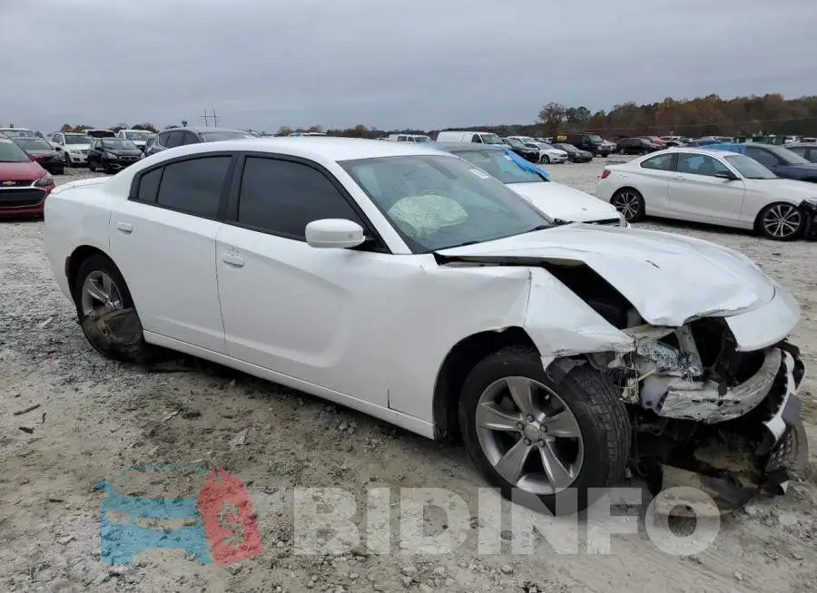 2C3CDXBG8FH883732 Photo# 4