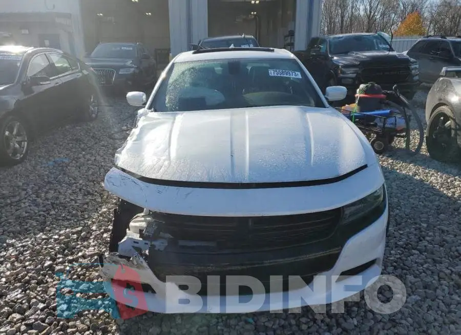 2C3CDXCT3FH778558 Photo# 5