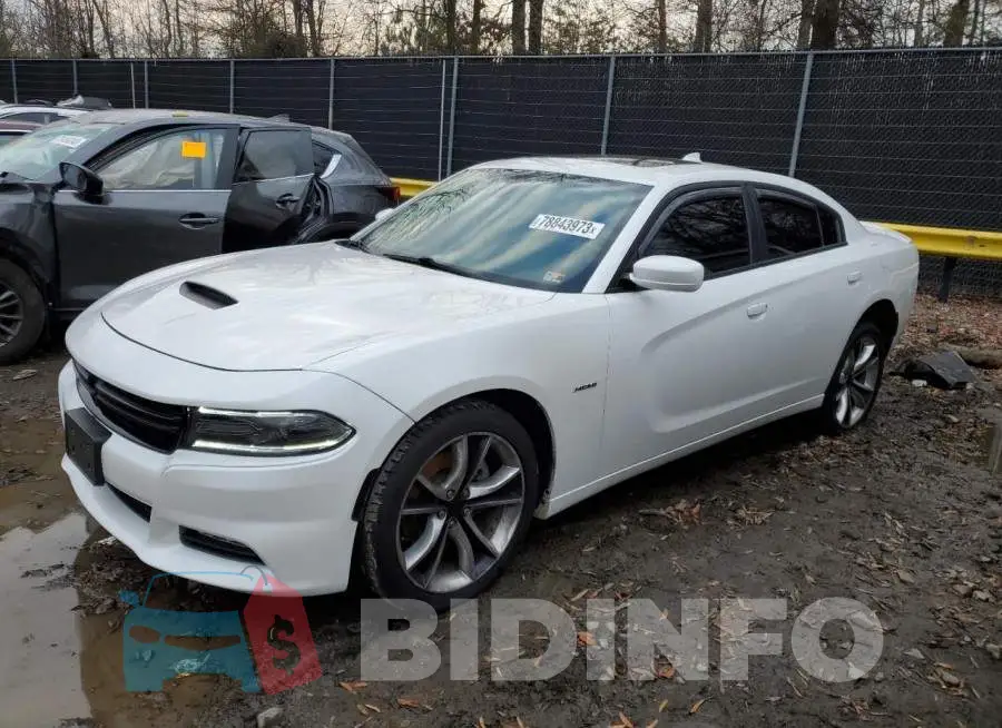2C3CDXCT4FH862615 Photo# 1