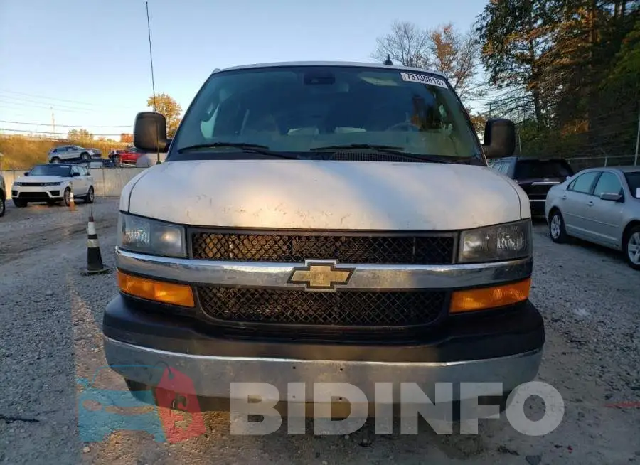 1GAZGPFG6K1258187 Photo# 5