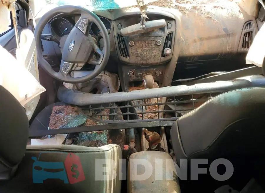 1FADP3FE2JL271018 Photo# 8
