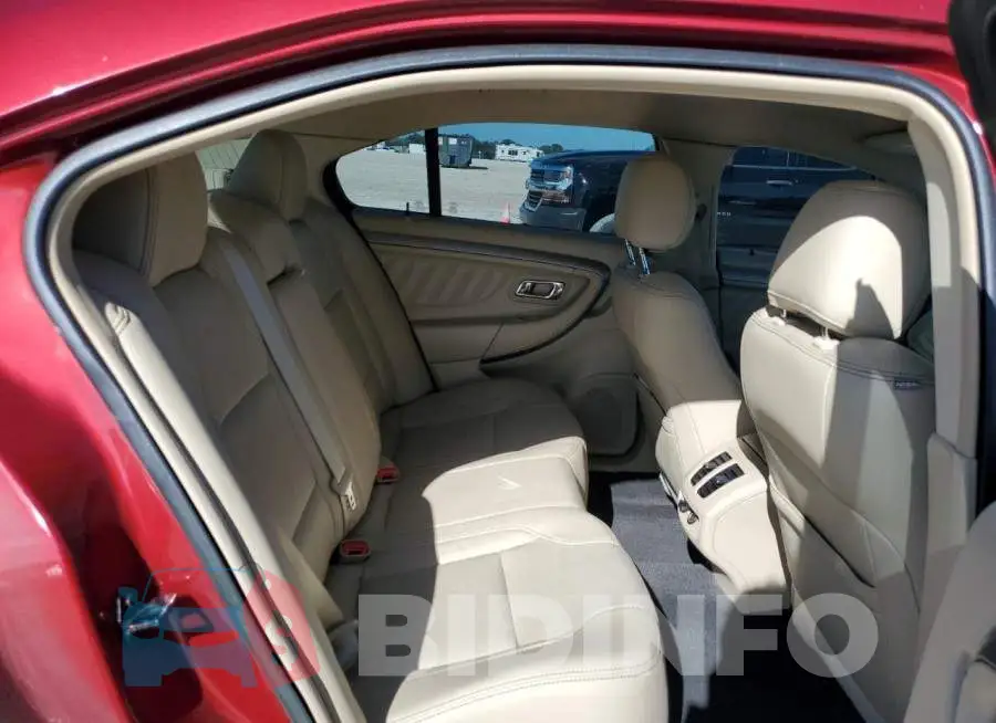 1FAHP2E88FG176910 Photo# 11
