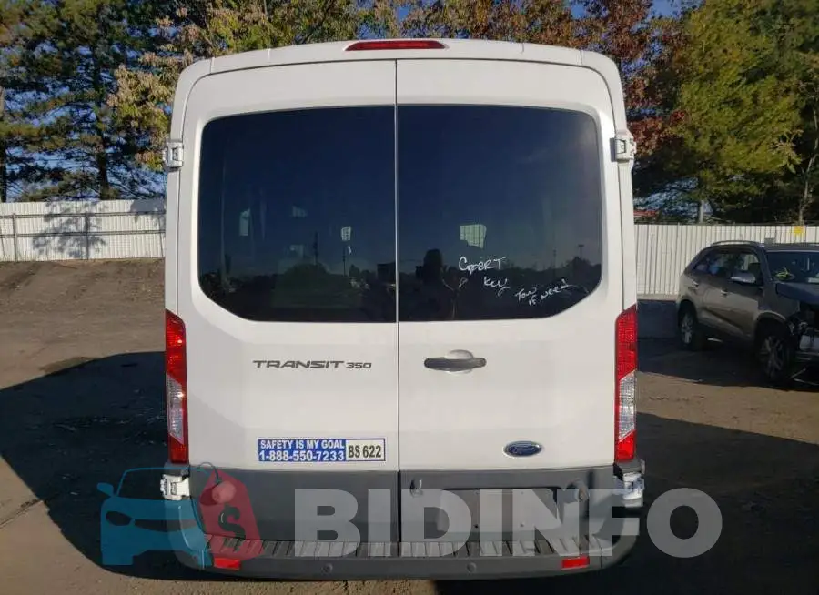 1FBZX2CM6GKA29762 Photo# 6