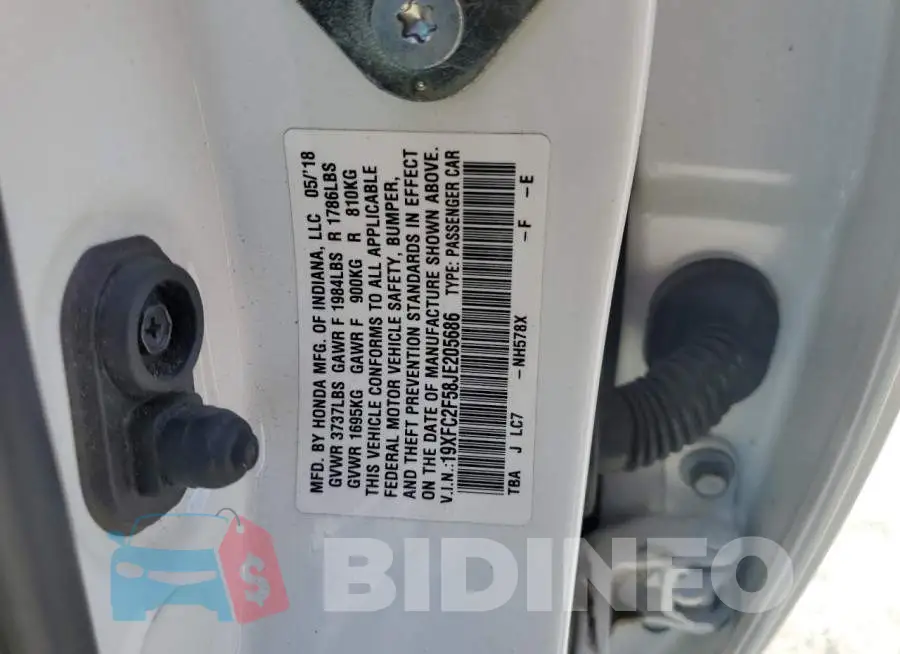 19XFC2F58JE205686 Photo# 12
