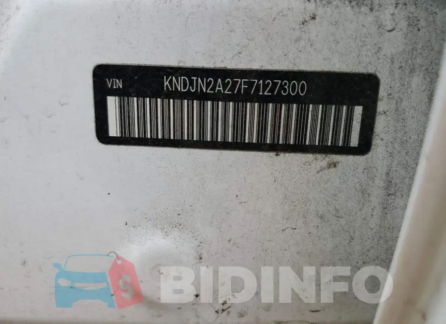 KNDJN2A27F7127300 Photo# 12