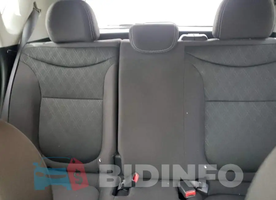 KNDJN2A29J7547469 Photo# 10