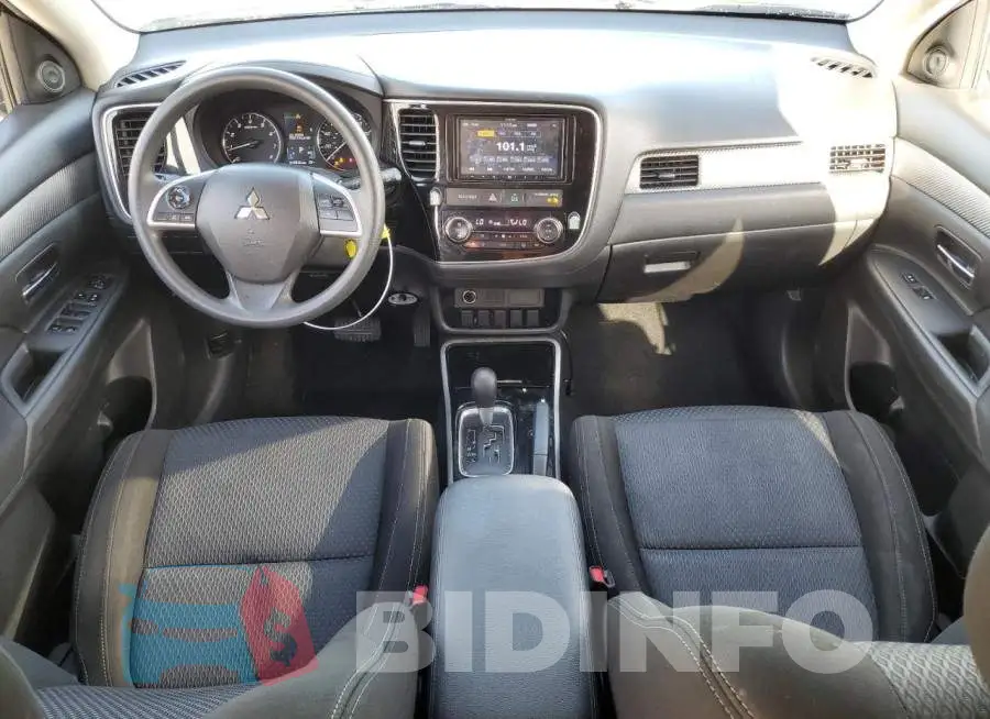 JA4AD2A34JZ062019 Photo# 8