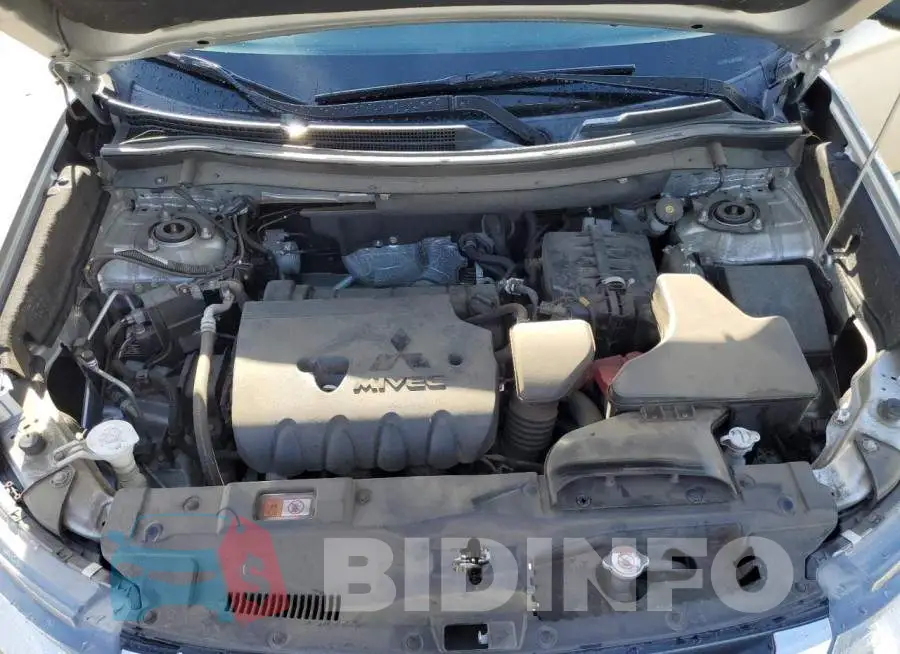 JA4AD2A34JZ062019 Photo# 12