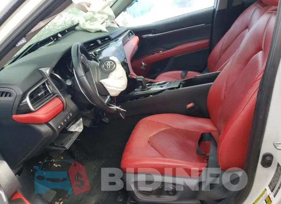 4T1B61HK2KU160116 Photo# 7