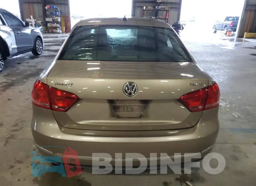 1VWBS7A30FC023402 Photo# 6