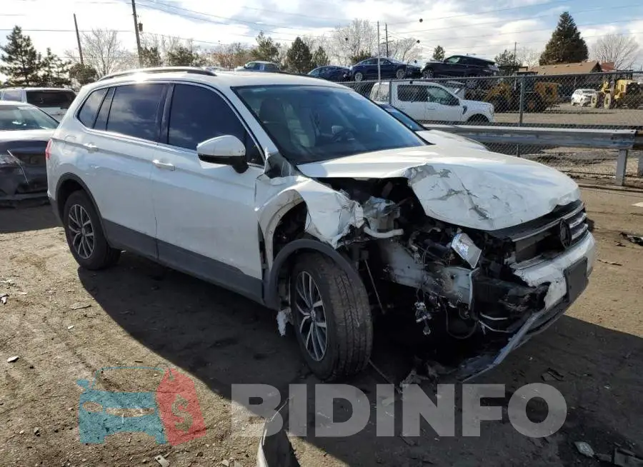 3VV2B7AX8KM118385 Photo# 4