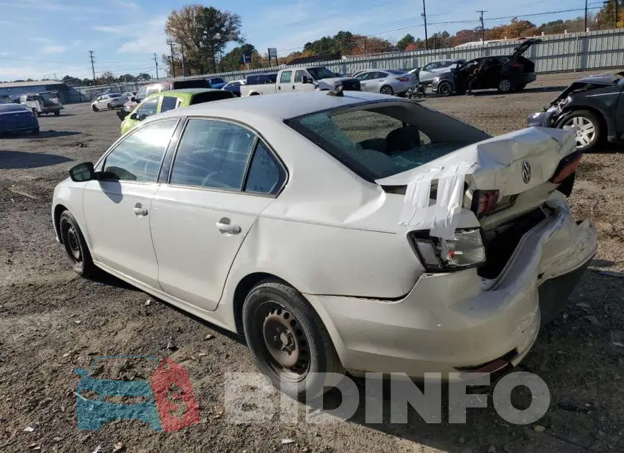 3VW267AJ7GM274355 Photo# 2