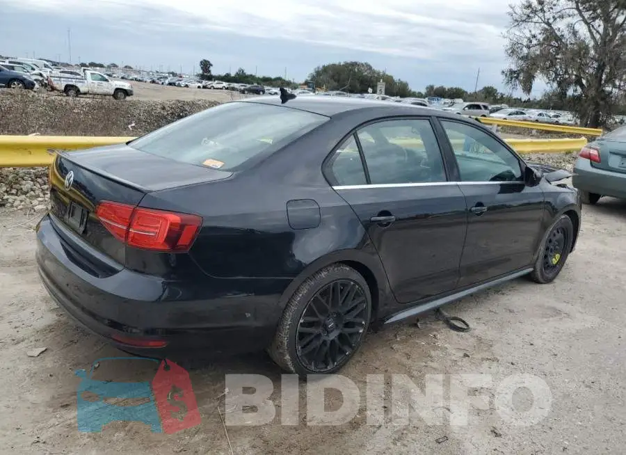 3VW4S7AJXFM405118 Photo# 3