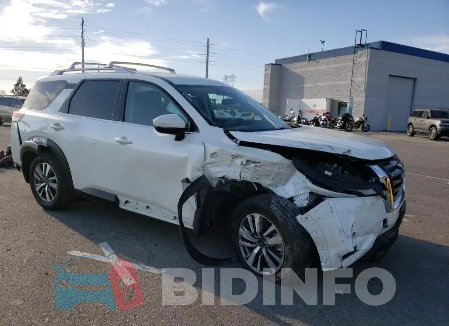 5N1DR3CAXPC212132 Photo# 4