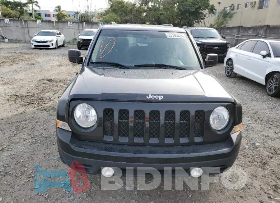 1C4NJPBB0GD554376 Photo# 5