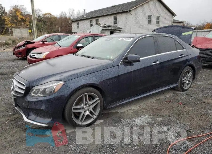 WDDHF8JB9FB138025 Photo# 1