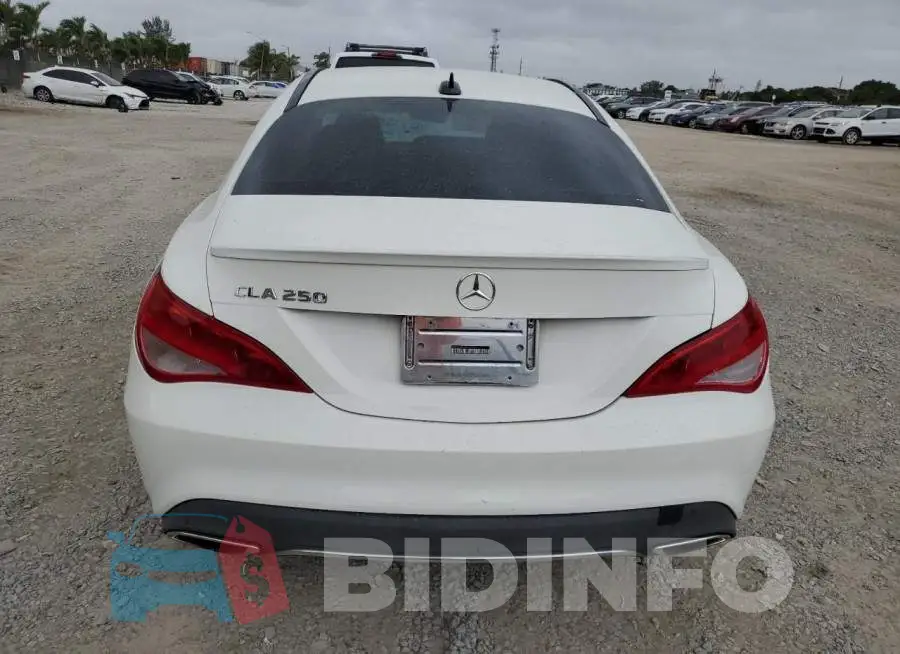 WDDSJ4EB4HN417147 Photo# 6