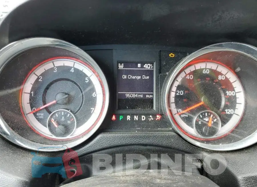 2C4RDGEG7KR563842 Photo# 9