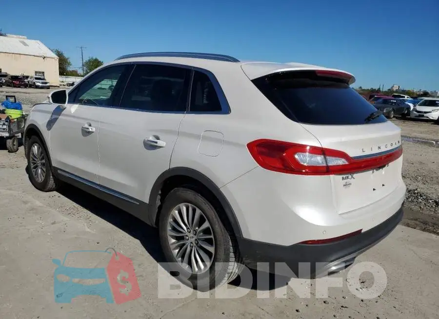 2LMPJ6KR3HBL53238 Photo# 2