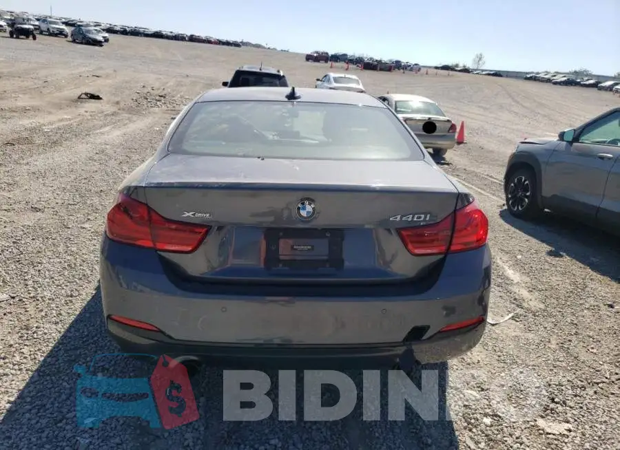 WBA4W9C57KAF94062 Photo# 6