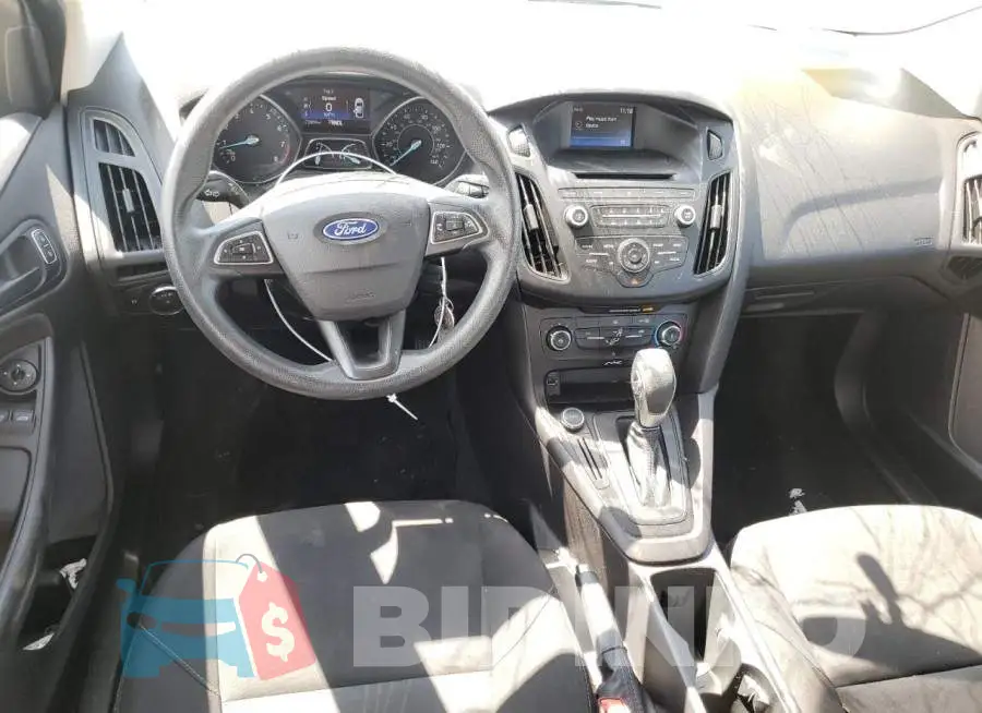 1FADP3E28FL214904 Photo# 8