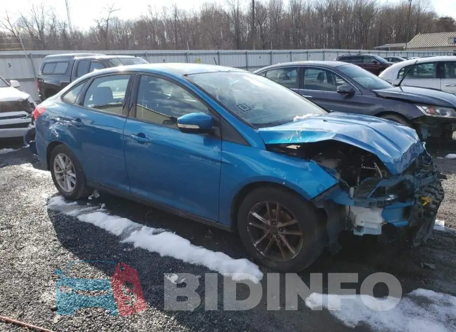 1FADP3F22GL327795 Photo# 4