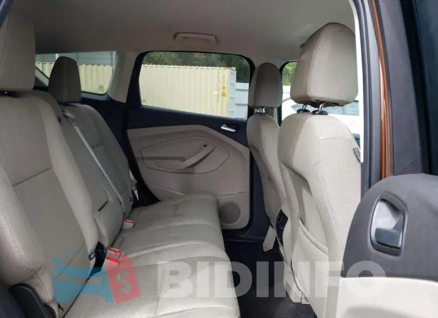 1FMCU0GD5HUD85940 Photo# 11