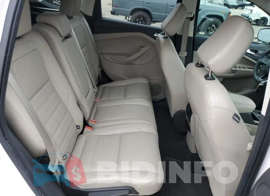 1FMCU0J91JUB11709 Photo# 10