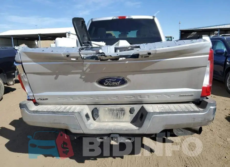 1FT7W2B61JEB72455 Photo# 6